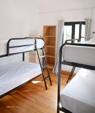 ABARAXKA Azkoitia Hostel