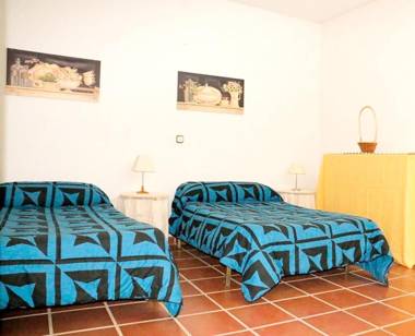 3 bedrooms house with enclosed garden at Castilblanco