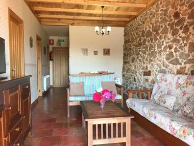 Apartamentos El Jardín del Poeta