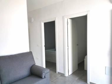 Apartamentos Anjomacar I