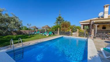 Villa Antisa Villanueva de la Concepcion by Ruralidays