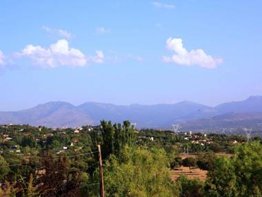 Enticing Holiday Home in Galapagar with Private Terrace