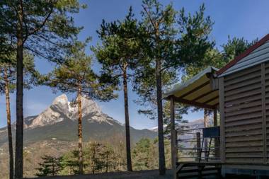 Bungalows Pedraforca "EL PEDRA"