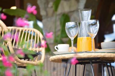 Hotel Familiar El Jou Nature