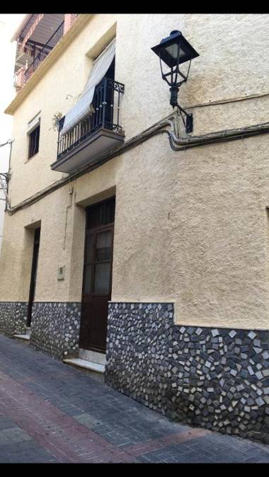 4 bedrooms house with terrace and wifi at Albunol 4 km away from the beach