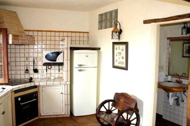 3 bedrooms house with furnished garden at Isora 5 km away from the beach