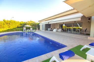 Villa Bellviure  con piscina privada