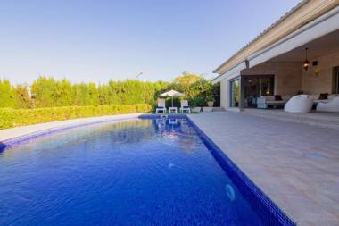 Villa Bellviure  con piscina privada