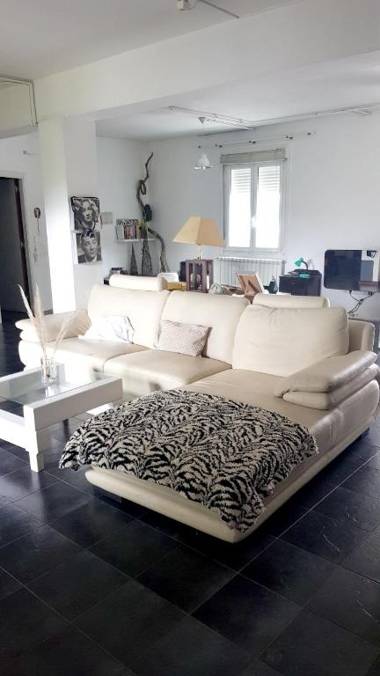 One bedroom appartement with enclosed garden and wifi at Porrino