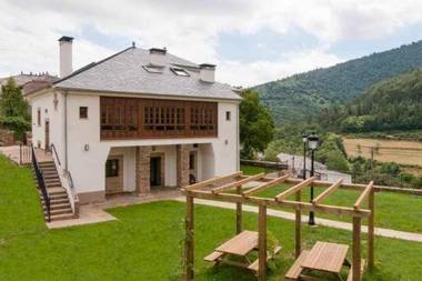 Apartamentos Rurales Los Mazos