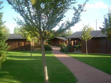 Cabañas de madera de alquiler completo en El Bierzo "El Bosque de los Sueños"