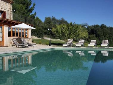 Enticing Holiday Home in Petra Majorca with Private Pool