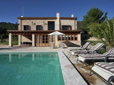 Enticing Holiday Home in Petra Majorca with Private Pool