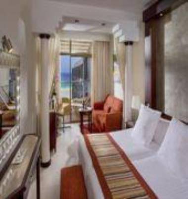 Melia Gorriones Hotel