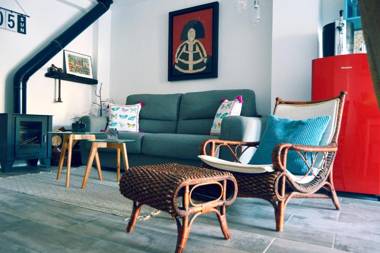 One bedroom house with private pool garden and wifi at Riogordo