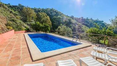 Casa Dona Vela Riogordo by Ruralidays