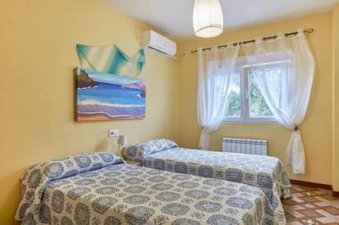 3 bedrooms villa with city view private pool and jacuzzi at Porzuna