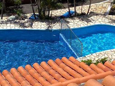 Apartamentos colon y bungalows