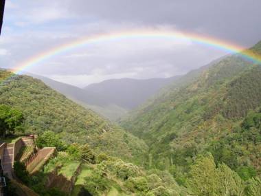 MONASTERIO de SANTA MARÍA DE VALVANERA