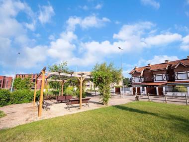 Swanky Apartment in Cirueña with 2 Swimming Pools Garden