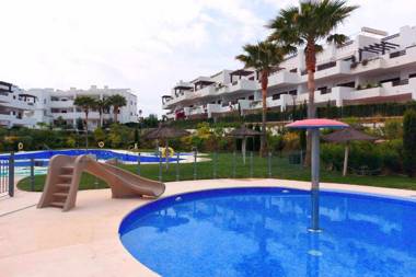 Mario apartamento cerca de la playa con balcón y piscina comunitaria