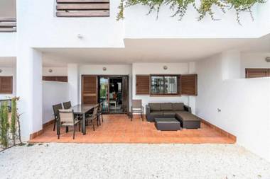 Andalucia apartamento con terraza jardín y piscina comunitaria