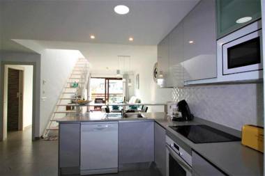 Casa Gecko apartamento para niños con piscina compartida