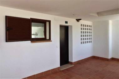 Casa Roja apartamento con balcón azotea y piscina comunitaria