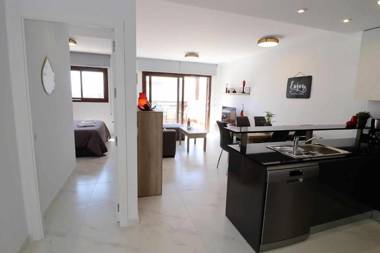 Casa Roja apartamento con balcón azotea y piscina comunitaria