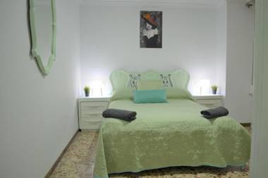 Fantastic 1 bedroom Apartment with Gallery (CB6EV)