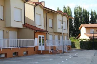 Rivera Del Tirón Apartamentos