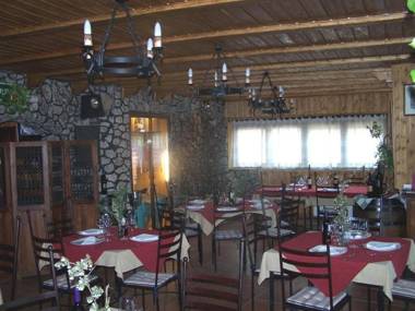 Alojamientos Turisticos La Utrera