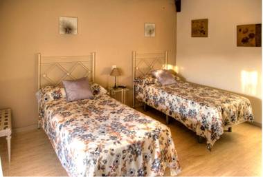 5 bedrooms villa with private pool jacuzzi and furnished terrace at Mirandilla