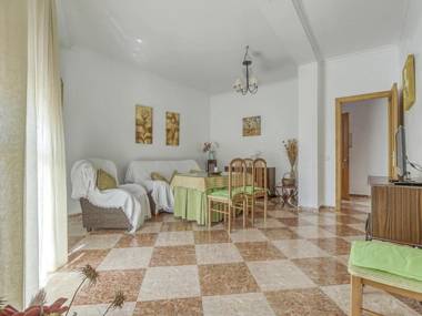 Lovely Holiday Home in Villanueva de San Juan with Pool