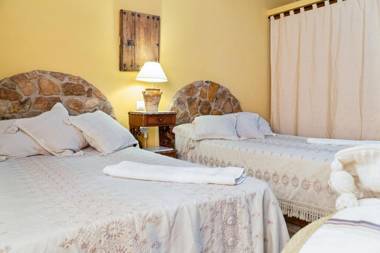 4 bedrooms villa with private pool enclosed garden and wifi at Valverde de Leganes