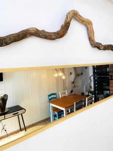 2 bedrooms house with wifi at Viguera