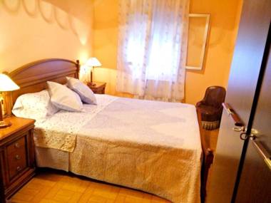 3 bedrooms house with enclosed garden at Rada