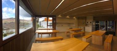 Youth Hostel Non Stop Inn by IrriSarri Land