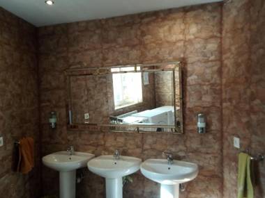 ALBERGUE CASA BAZTAN