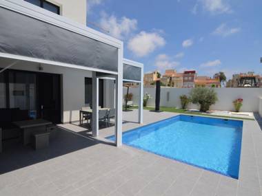 Modern Villa in San Fulgencio Valencia with Private Pool