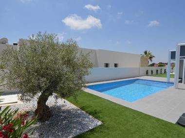 Modern Villa in San Fulgencio Valencia with Private Pool