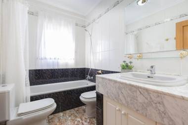 Fidalsa Grand White House