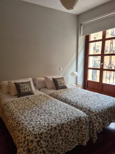 Apartamentos Dos Torres Arwen - Con vistas a la Basilica del Pilar