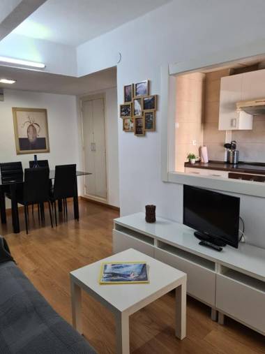 Apartamentos Dos Torres Légolas - Parking gratis