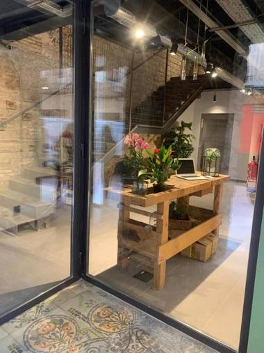 AZ The Botanic Hostel