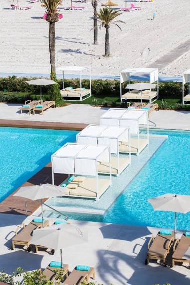 VIVA Golf Adults Only 18+