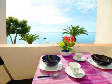 Apartment Vida Sana with Sea Views and Garden