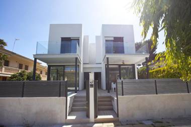 Villa Alicemar beach