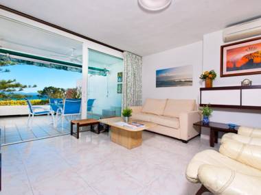 Apartment Oiza Canopus Sea Views at the beach