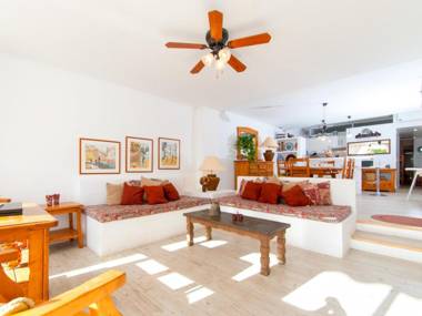 Apartment Oiza Sand Castles 23 at Alcudia Beach WIFI and aircon